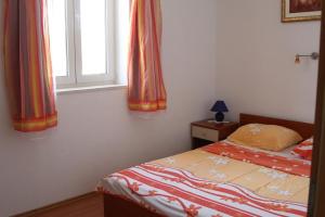 Apartment in Razanj with sea view, balcony, air conditioning, WiFi 5150-3