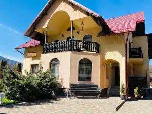 Magura Raraului - Sadová