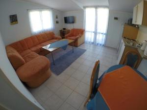 Apartment in Rogoznica with sea view, balcony, air conditioning, WiFi 5153-3 