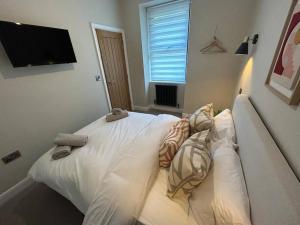 Caernarfon modern townhouse Snowdonia