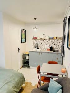 STUDIO Retro MARAIS- Paris Center