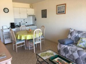 Fort-Mahon-Plage : Appartement cosy à deux pas de la mer, animaux admis, parking privatif - FR-1-482-27