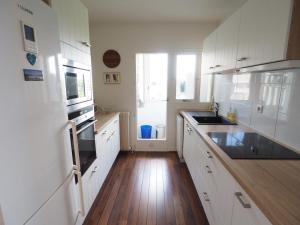 T2 Confortable avec Balcon, Parking et Équipements, Centre Arcachon, Proche Plage et Casino - FR-1-474-72