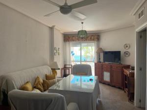 Lyrioshomes Precioso Apartamento Puerto de Estepona