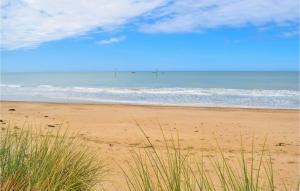 Cozy Home In Saint-Brice-De-Landell