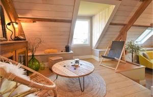 Maisons de vacances Nice home in Saint-Brice-de-Landell with WiFi and 3 Bedrooms : photos des chambres