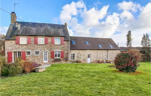 Maisons de vacances Lovely Home In Saint-brice-de-landell With House A Panoramic View : photos des chambres