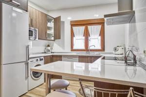 Cosy House in San Bartolomé de Pinares with Mountain View