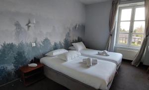 Hotels Logis Le Prieure : Chambre Lits Jumeaux