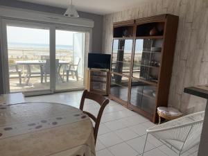 Appartements Appartement Fort-Mahon-Plage, 2 pieces, 4 personnes - FR-1-482-77 : photos des chambres