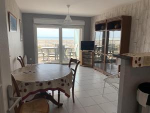 Appartements Appartement Fort-Mahon-Plage, 2 pieces, 4 personnes - FR-1-482-77 : photos des chambres