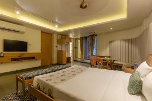 Indus Suites