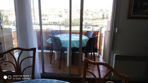 Appartement T2 vue Mer et Port,2 balcons, Parking privé