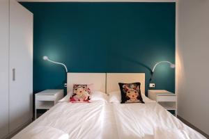 Tennis Pool Barbecue