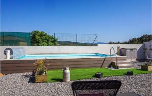 Maisons de vacances Beautiful home in Saint Chinian with 2 Bedrooms and Outdoor swimming pool : photos des chambres