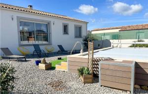 Maisons de vacances Beautiful home in Saint Chinian with 2 Bedrooms and Outdoor swimming pool : photos des chambres