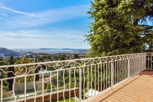 Maisons de vacances Beautiful house with pool and garden - Toulon - Welkeys : photos des chambres