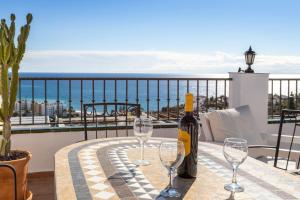 Plaza Cadiz 4 overlooking Playazo
