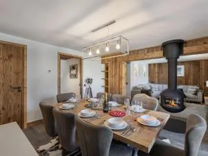 Appartement Ski-in/Ski-out, 3 Chambres, Cheminée, Parking, Val-d'Isère - FR-1-567-74 - Le Fornet