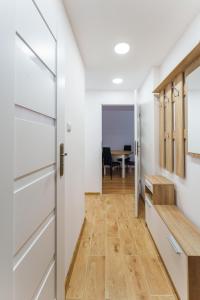 Apartament pod Świerkiem - Pet Friendly - 2 osobne pokoje dla max 5 osób - Space Apart