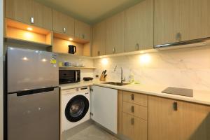 Calypso Garden by Holy Cow, 1-BR, private terrace