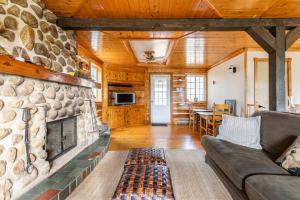 Country cottage on the banks of the Red River