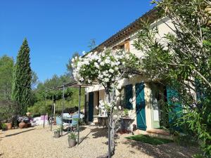 Sejours chez l'habitant Une chambre en Provence : photos des chambres