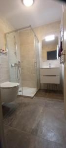 B&B / Chambres d'hotes Chez Louis chambres d'hotes a la ferme : photos des chambres