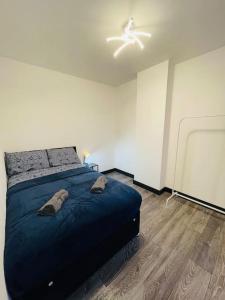 Central area terraced house with private hot tub