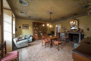 Giòs House vintage style