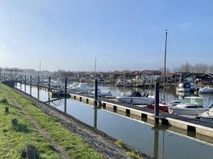 Appartements Charmant T2 moderne pres du port de La Teste avec parking, balcon et Wi-Fi - FR-1-474-240 : photos des chambres