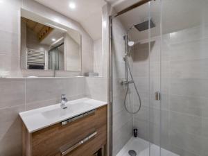 Duplex lumineux skis aux pieds avec accès piscine et parking - FR-1-566-48