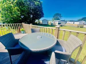 B47 Caravan Seven Bays