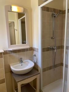 Maisons de vacances Maison 3 pieces domaine golf Pont Royal : photos des chambres