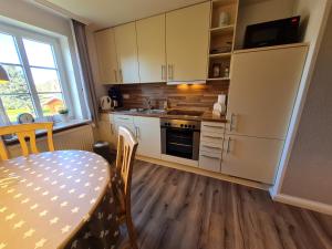 Ferienhaus Ellen, OG Whg