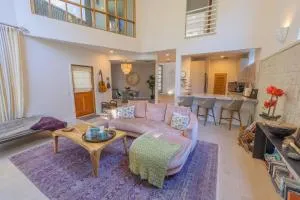 The Butterfly House - Monte Nido