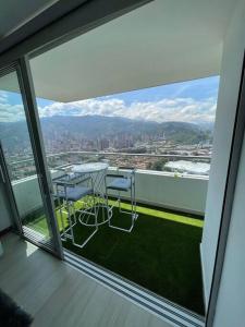 PENHOUSE (40 Floor) to enjoy the VIEW OF THE CITY!