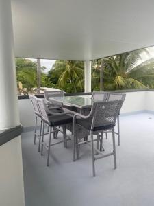 ROOFTOP APARTMENT AT MARINA TERRACES