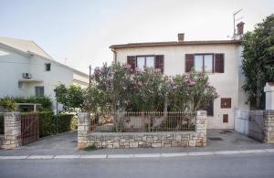 Apartments with parking space Rovinj - 20538