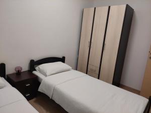 Apartments by the sea Susica, Ugljan - 20758