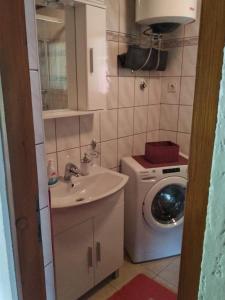 Family friendly house with a parking space Kuzelj, Gorski kotar - 20980