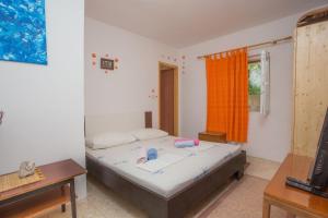 Apartments by the sea Cove Zarace - Dubovica, Hvar - 20924