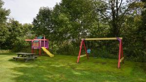 Seven Springs 2 Bedroom Standard Condo, Sleeps 10!