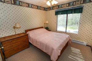 Seven Springs Swiss Mountain 3 Bedroom Standard Condo, Close to Golf Course condo