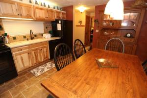 Seven Springs Stoneridge 3 Bedroom Standard Condo, Ski-In Out, Single Level! condo