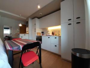 Appartements Appartement Hendaye, 2 pieces, 3 personnes - FR-1-239-898 : photos des chambres