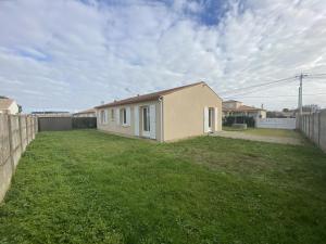 Villa récente de plain-pied à Fouras, proche mer - FR-1-709-51