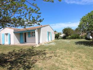 Maisons de vacances Maison La Bree-les-Bains, 3 pieces, 6 personnes - FR-1-246A-220 : photos des chambres