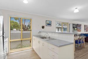 Dolphin Drift 29 Dolphin Avenue