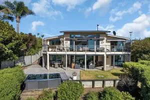 Reinga Retreat - Kerikeri Holiday Home - Purerua